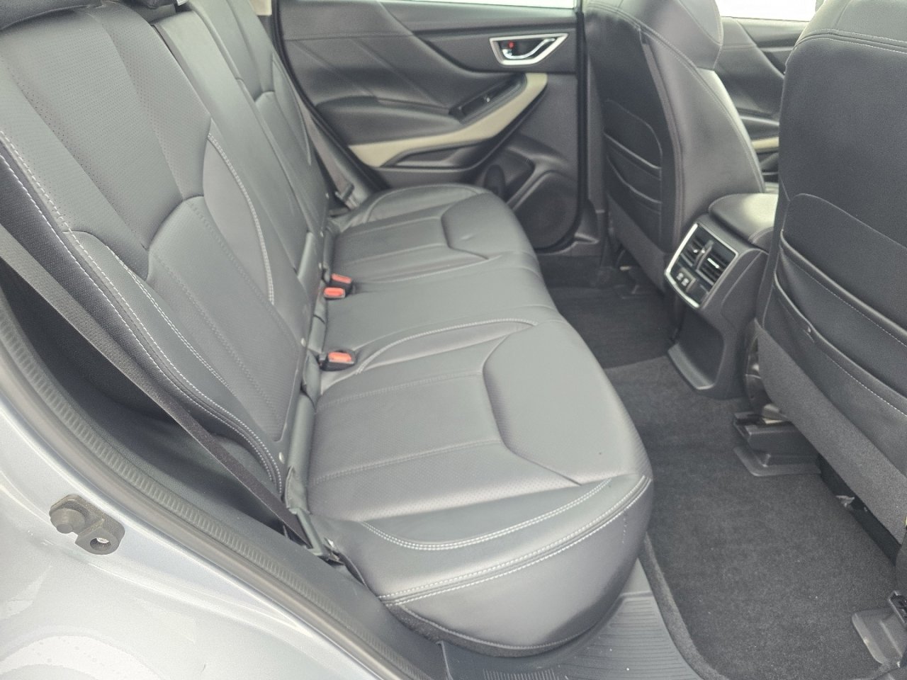 Used 2022 Subaru Forester Limited image 23