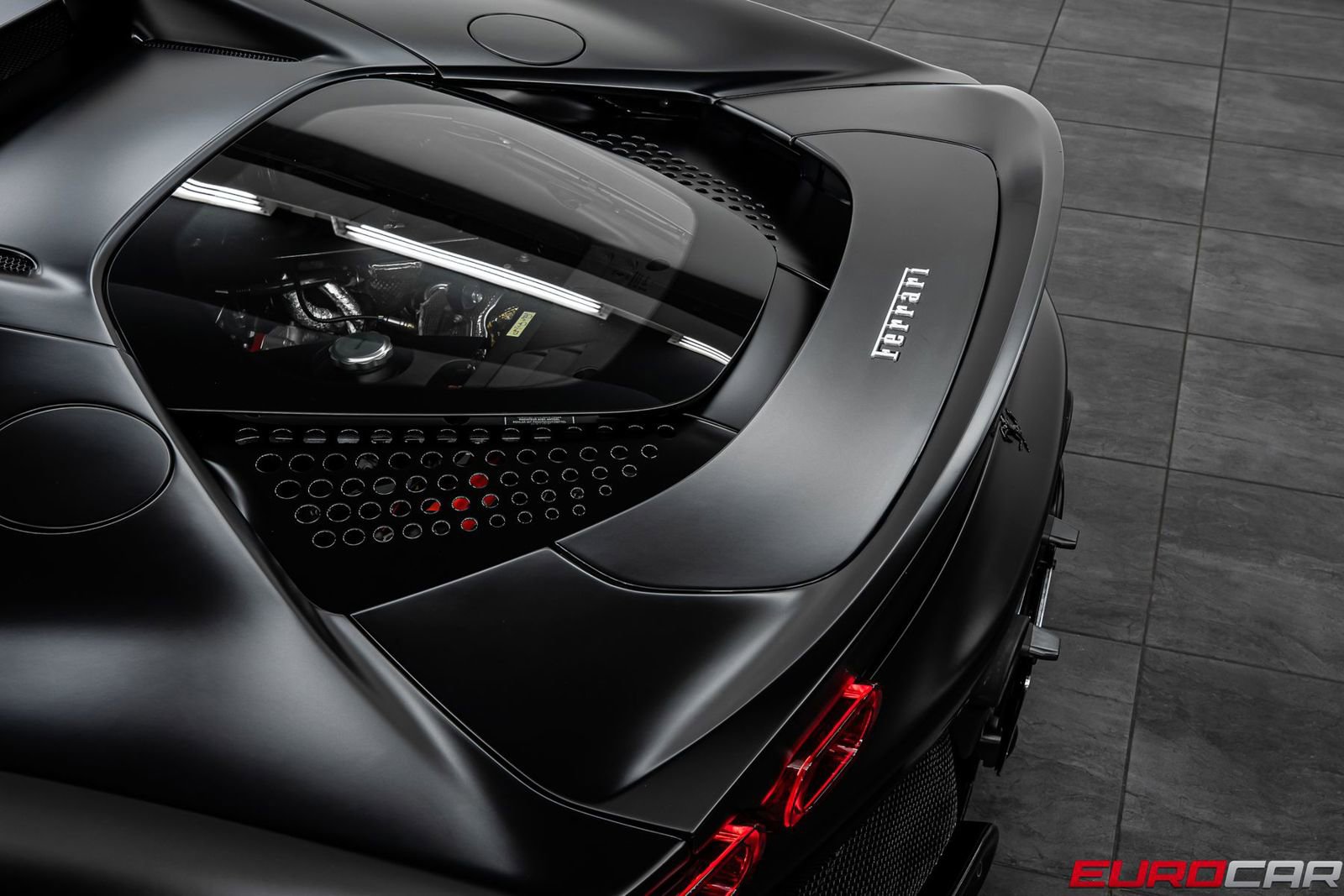 Used 2021 Ferrari SF90 Stradale image 16