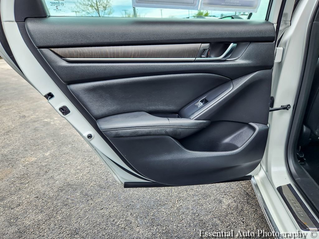 Used 2019 Honda Accord EX-L image 18