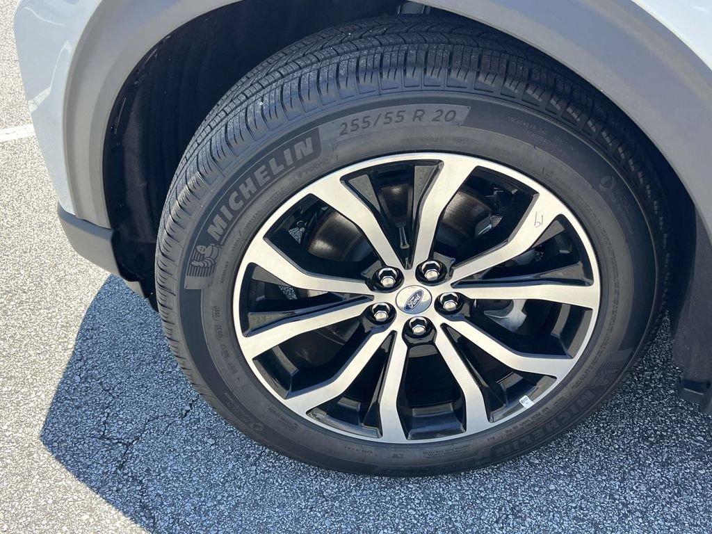 Used 2025 Ford Explorer ST-Line w/ Premium Package RWD image 9
