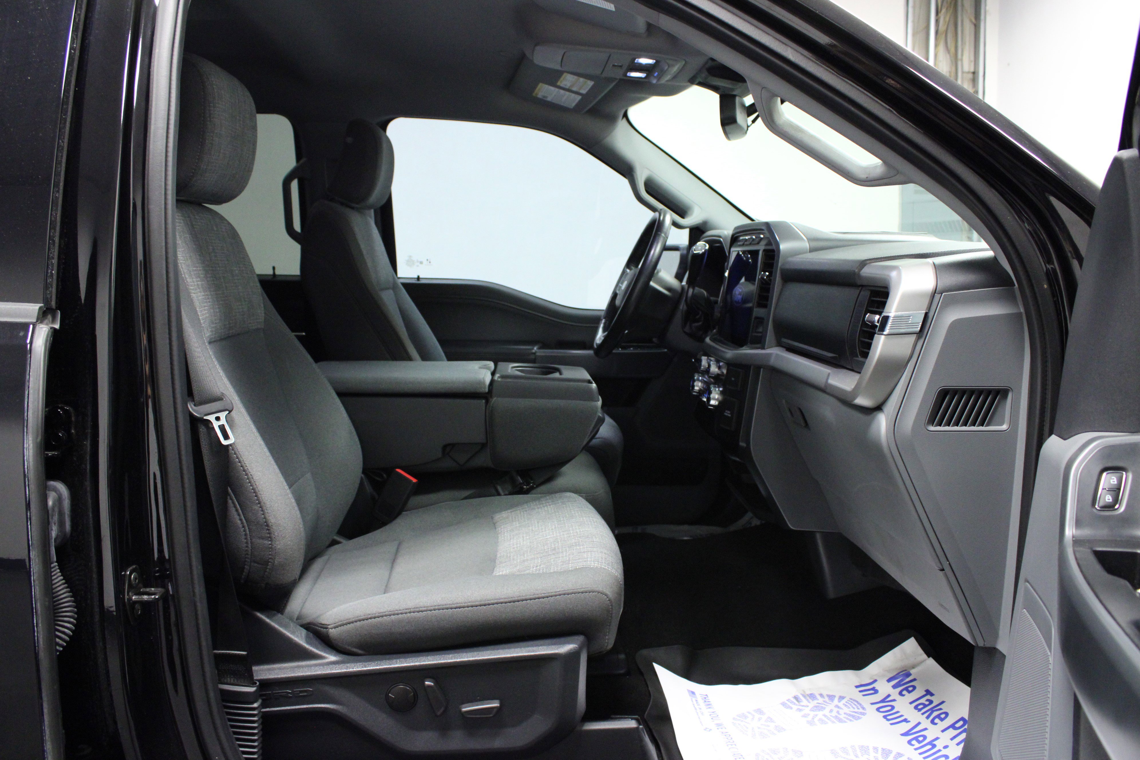 Used 2022 Ford F150 XLT w/ Equipment Group 302A High image 16