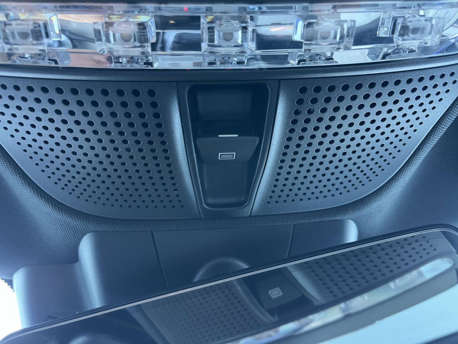 Used 2018 Mercedes-Benz E 300 image 33