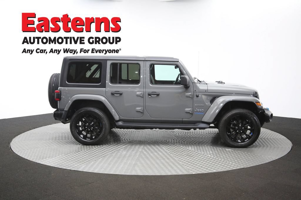 Used 2022 Jeep Wrangler Unlimited Sahara w/ Cold Weather Group AWD/4WD image 44