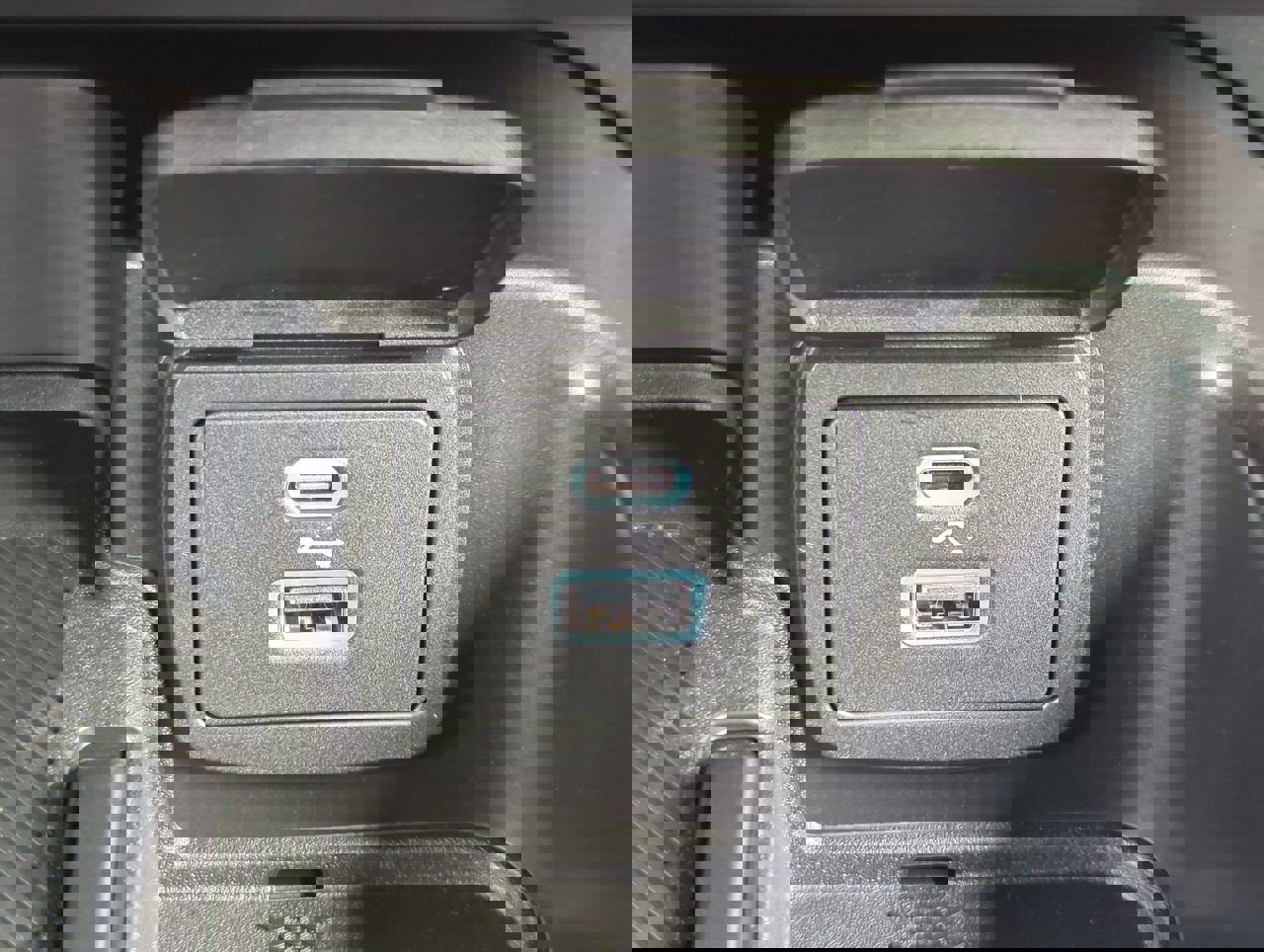 New 2025 Ford Bronco 4-Door image 19