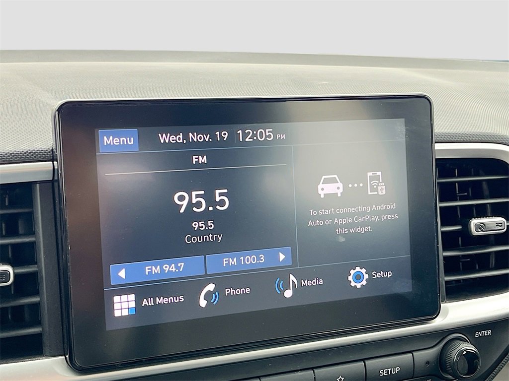 Used 2024 Hyundai Venue SEL image 15