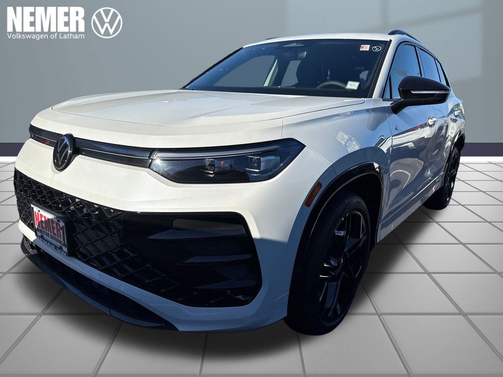 New 2025 Volkswagen Tiguan SE R-Line