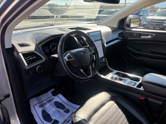 Used 2023 Ford Edge SEL w/ Convenience Package AWD/4WD image 3