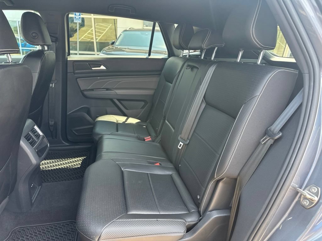 Used 2023 Volkswagen Atlas Cross Sport SE AWD/4WD image 15
