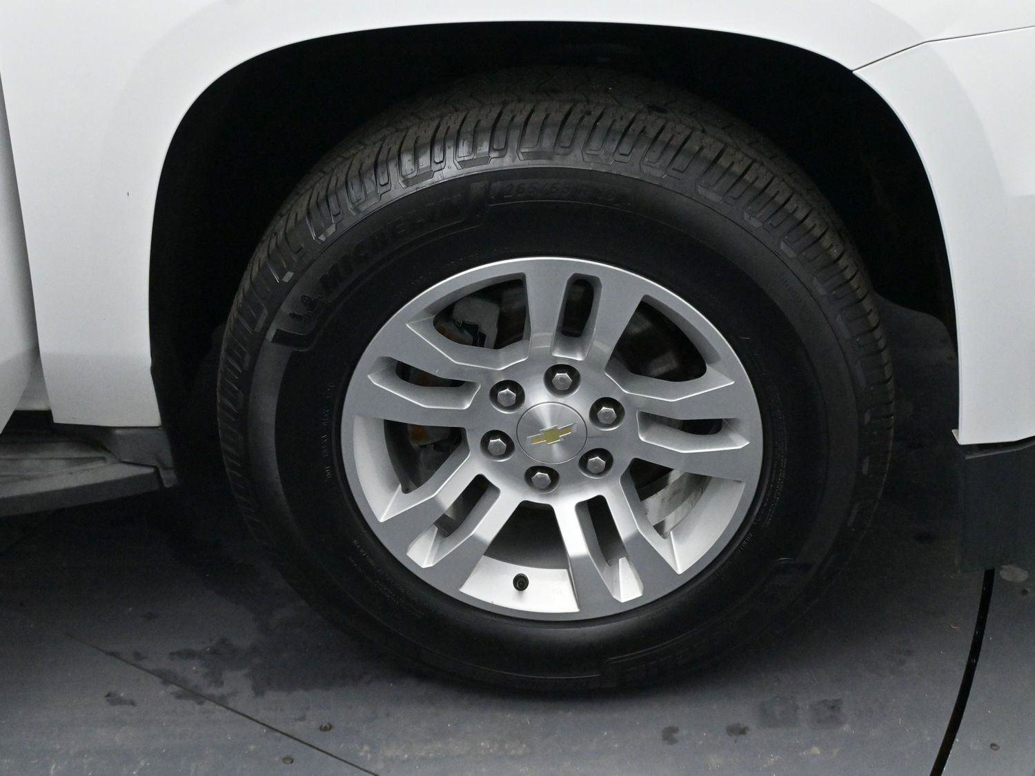 Used 2015 Chevrolet Suburban LT image 39