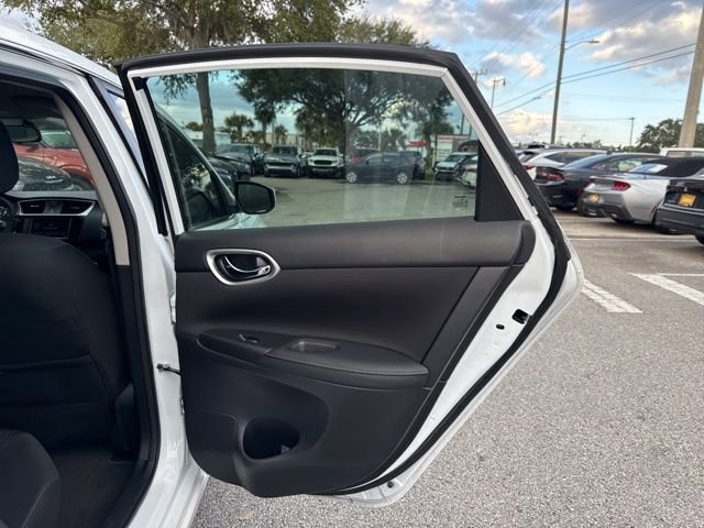 Used 2019 Nissan Sentra SV w/ Exterior Package image 16