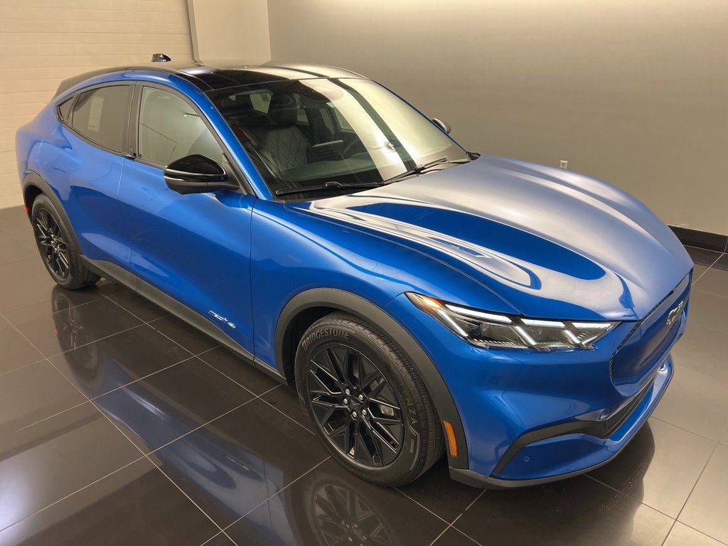 New 2025 Ford Mustang Mach-E Select w/ Comfort Package Lite