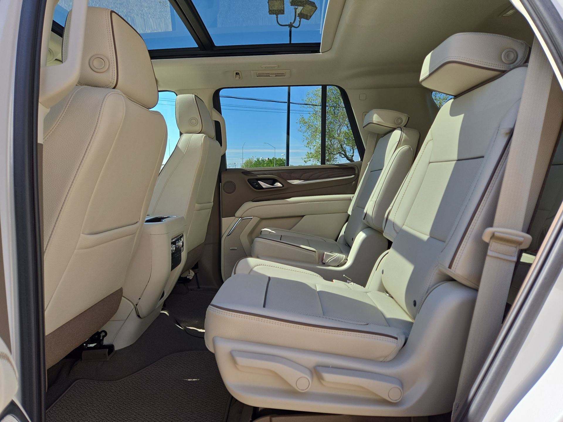 Used 2021 GMC Yukon Denali image 13