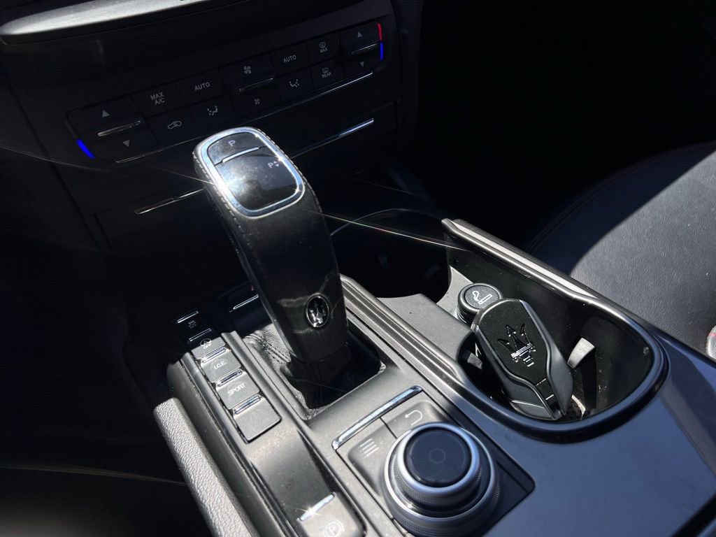 Used 2020 Maserati Ghibli S Q4 AWD/4WD image 18