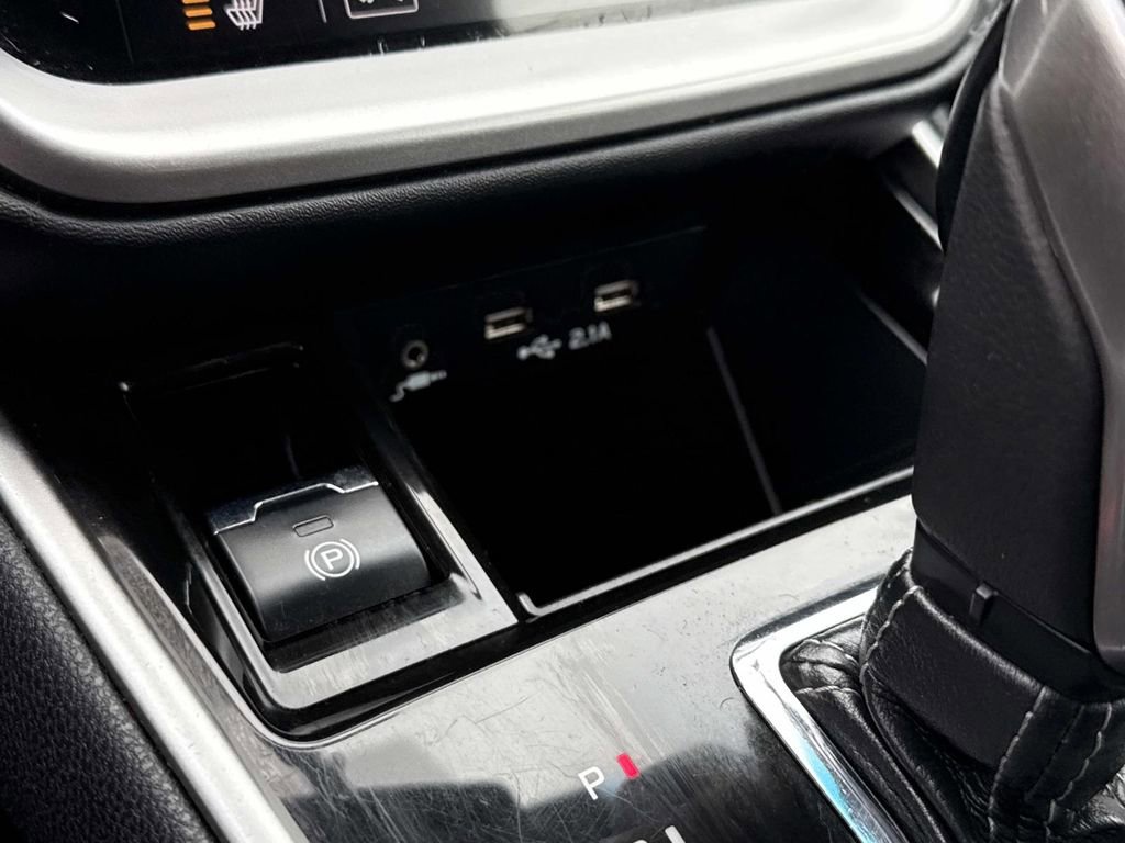 Used 2021 Subaru Legacy Premium image 6