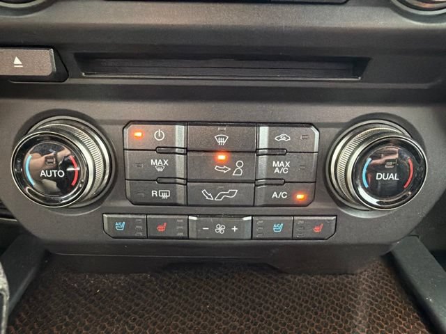 Used 2017 Ford F150 Raptor w/ Equipment Group 802A Luxury AWD/4WD image 37