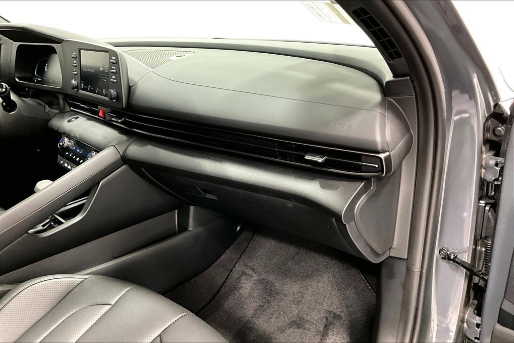 New 2026 Hyundai Elantra SEL Sport FWD image 10