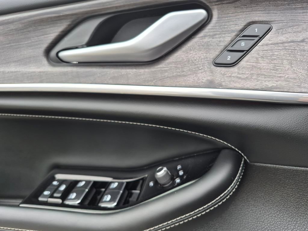 Used 2024 Jeep Grand Cherokee L Overland w/ Trailer Tow Package image 16