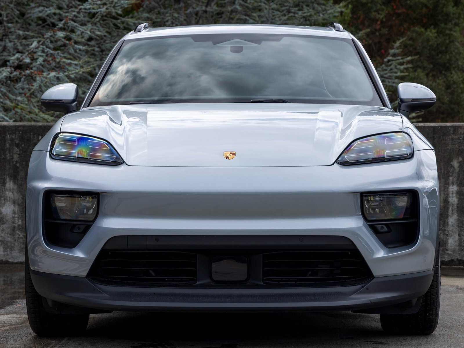 New 2025 Porsche Macan Electric image 8