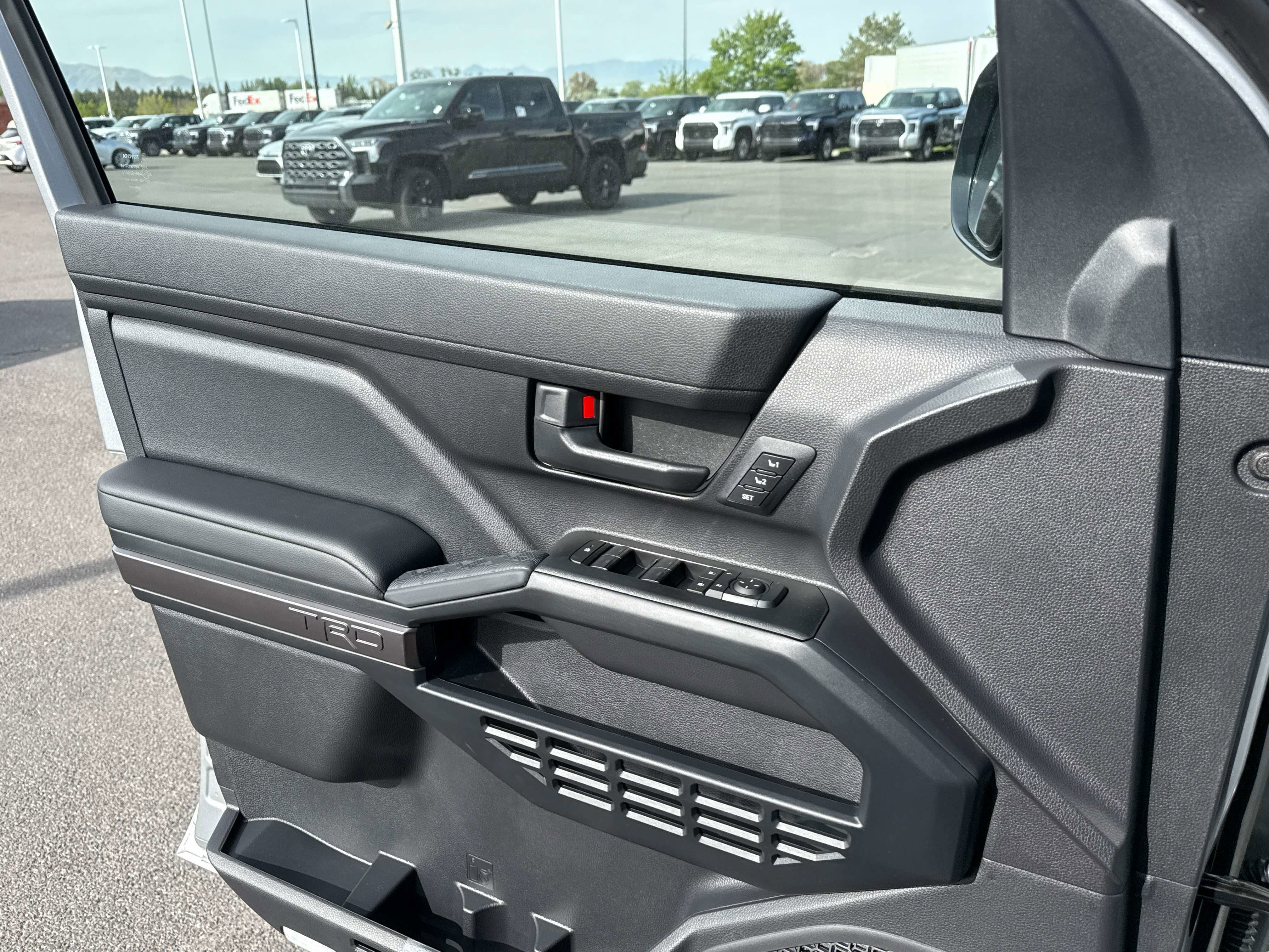 New 2026 Toyota 4Runner TRD Off-Road Premium AWD/4WD image 9