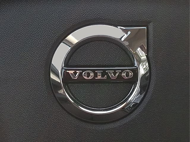 New 2026 Volvo XC40 B5 Ultra w/ Protection Package Premier AWD/4WD image 10
