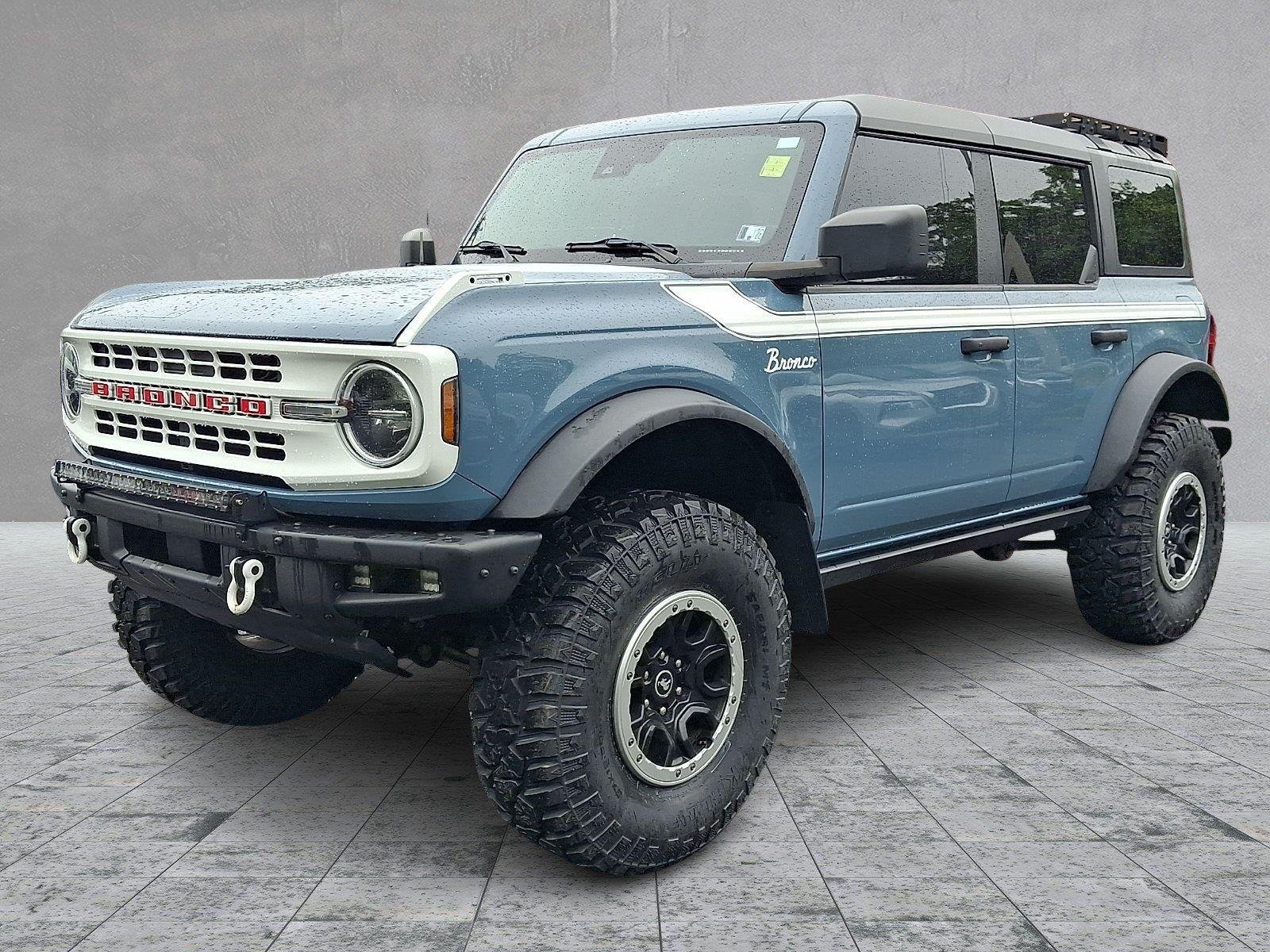 Used 2022 Ford Bronco Black Diamond w/ Sasquatch Package AWD/4WD image 3