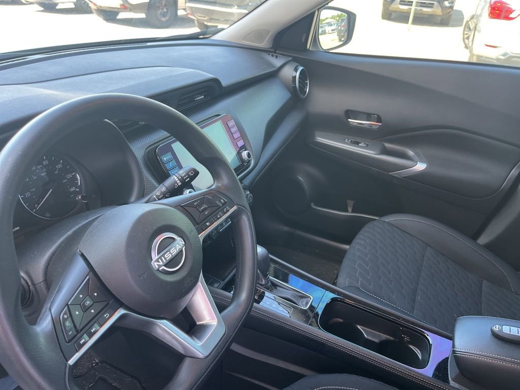 Used 2022 Nissan Kicks SV FWD image 10