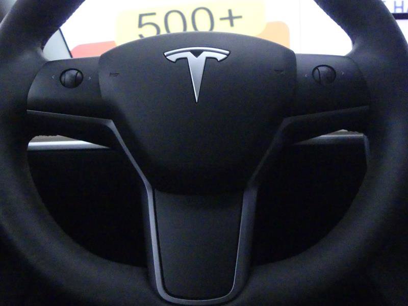 Used 2023 Tesla Model 3 Standard Range image 16