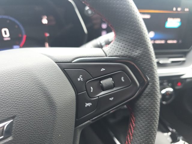 New 2026 Chevrolet Trax RS w/ Sunroof Package image 17