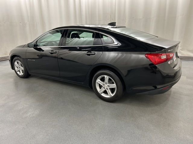 Used 2022 Chevrolet Malibu LS image 3