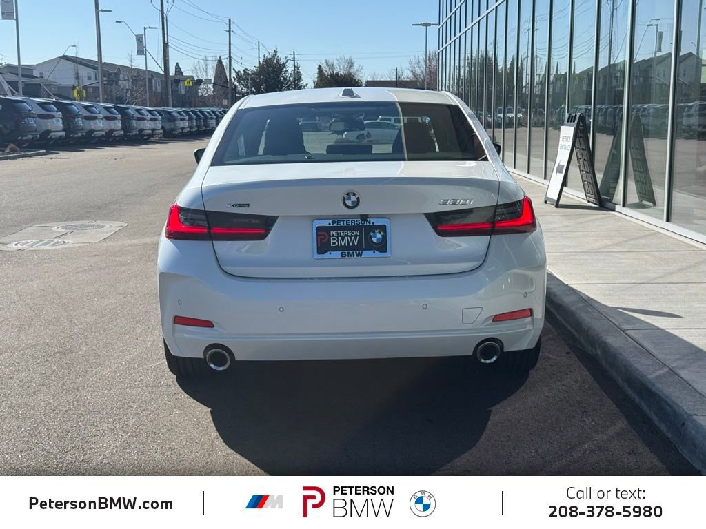 Used 2025 BMW 330i xDrive Sedan w/ Convenience Package image 4