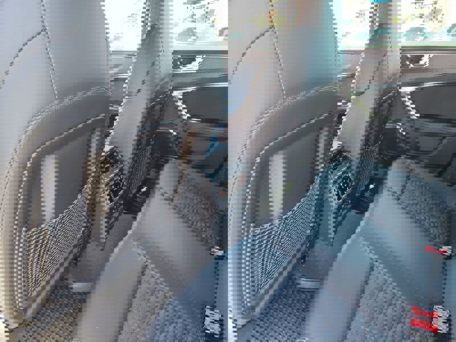 Used 2024 Audi RS 7 Performance image 17