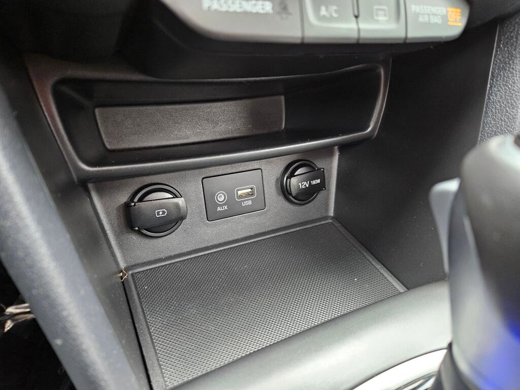 Used 2019 Hyundai Kona SEL w/ SEL Tech Package 02 AWD/4WD image 25
