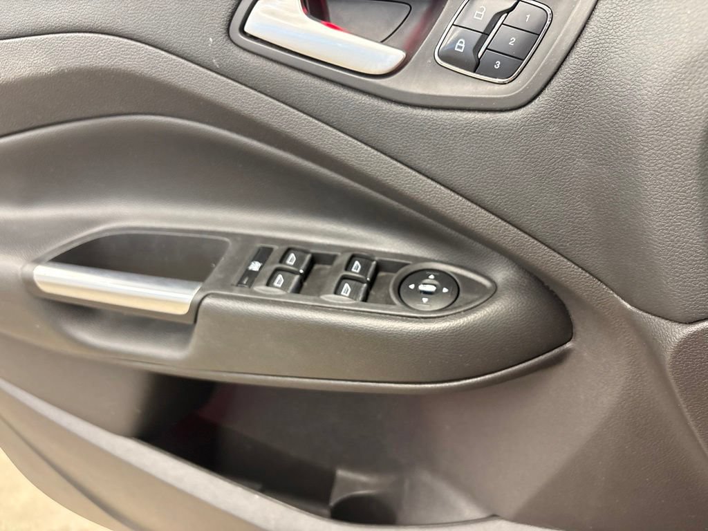 Used 2016 Ford Escape Titanium AWD/4WD image 24