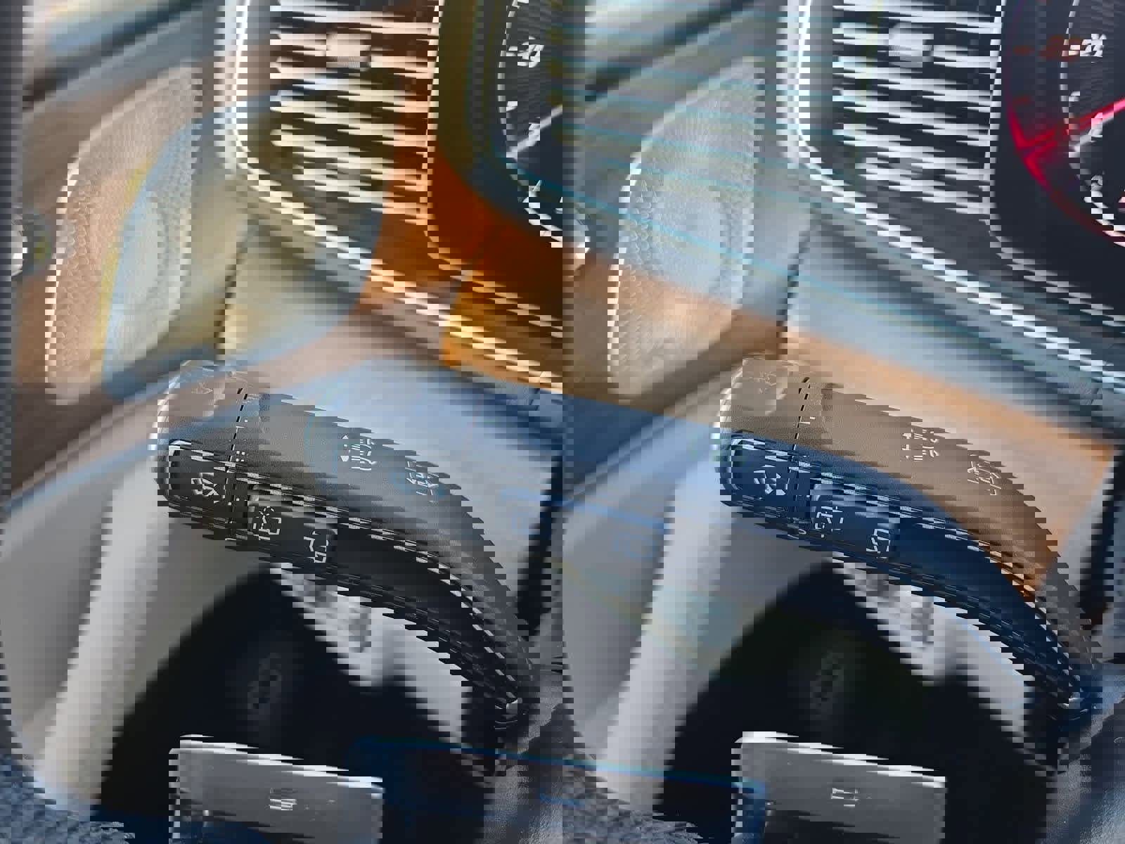 Used 2024 Mercedes-Benz GLE 450 4MATIC image 24