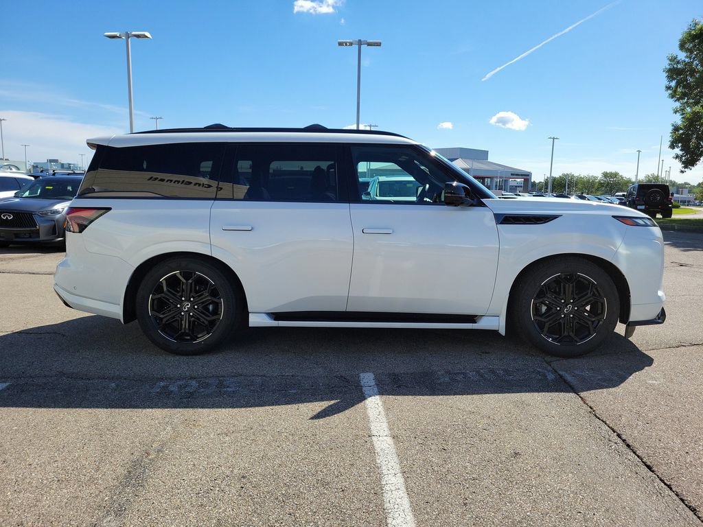 Used 2026 INFINITI QX80 4WD w/ Sport Exterior Package image 6
