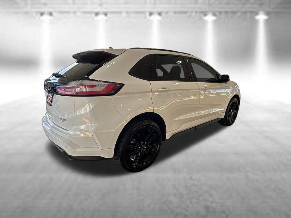 Used 2021 Ford Edge ST-Line FWD image 4