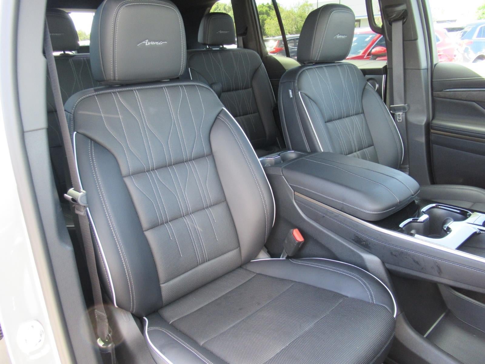 Used 2026 Buick Enclave Avenir w/ Super Cruise Package AWD/4WD image 10
