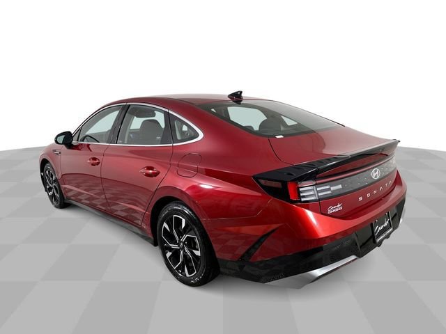 Used 2025 Hyundai Sonata SEL FWD image 6