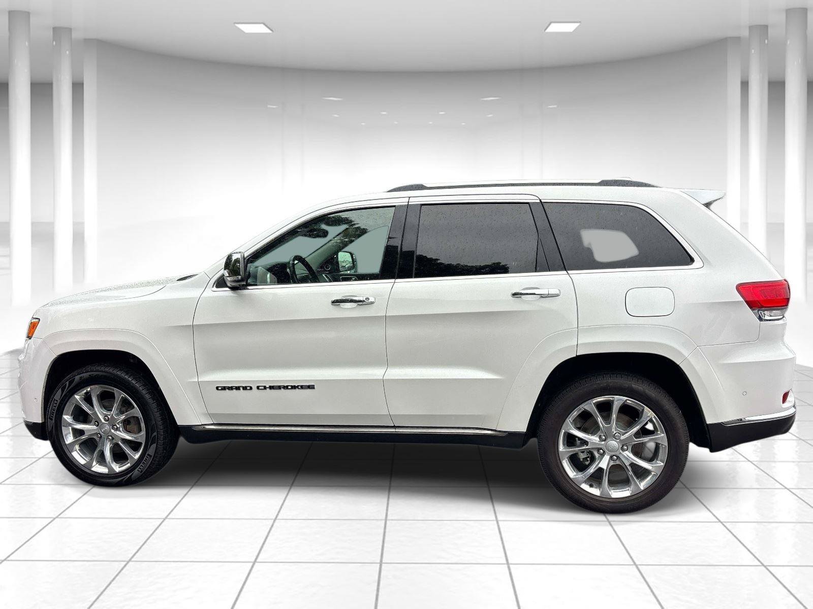 Used 2019 Jeep Grand Cherokee Summit AWD/4WD image 7