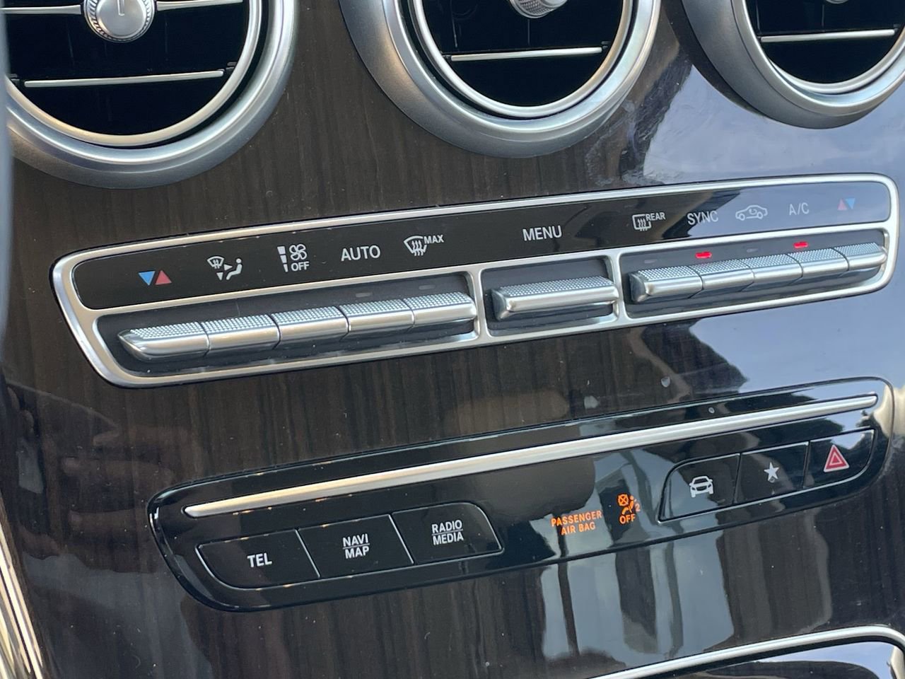 Used 2021 Mercedes-Benz GLC 300 image 26