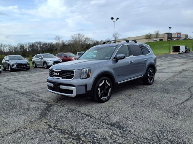 Used 2025 Kia Telluride S image 45