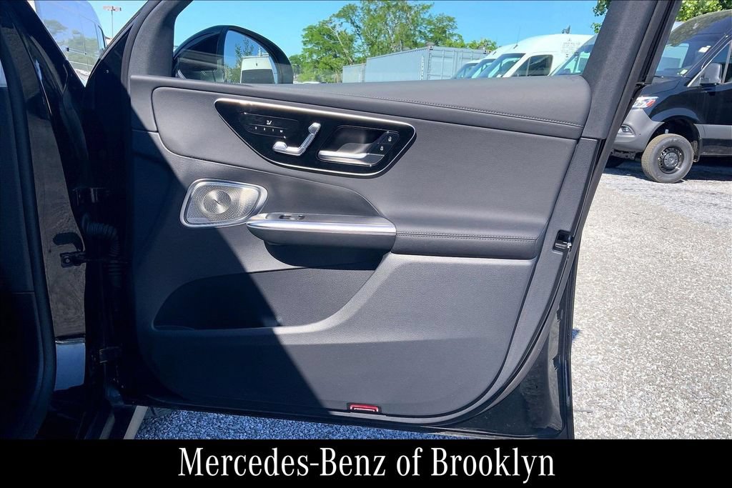 Certified 2025 Mercedes-Benz GLC 350e 4MATIC image 24