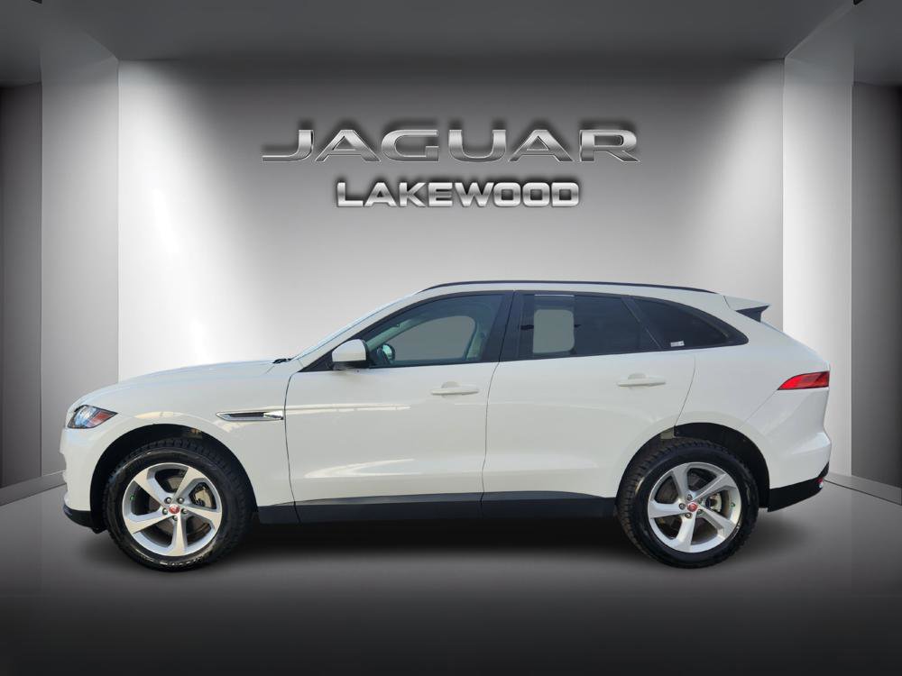 Used 2018 Jaguar F-PACE Premium image 2