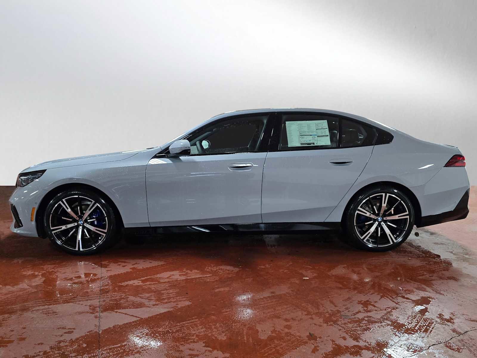 New 2026 BMW 530i xDrive w/ M Sport Package image 6