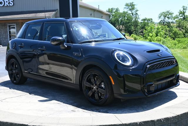 Used 2024 MINI Cooper S FWD image 3