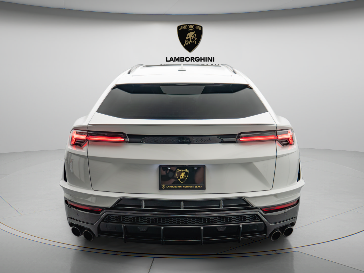 Used 2024 Lamborghini Urus S AWD/4WD image 5