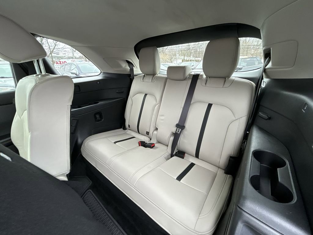 Certified 2025 MAZDA CX-90 3.3 Turbo w/ Preferred Package image 24