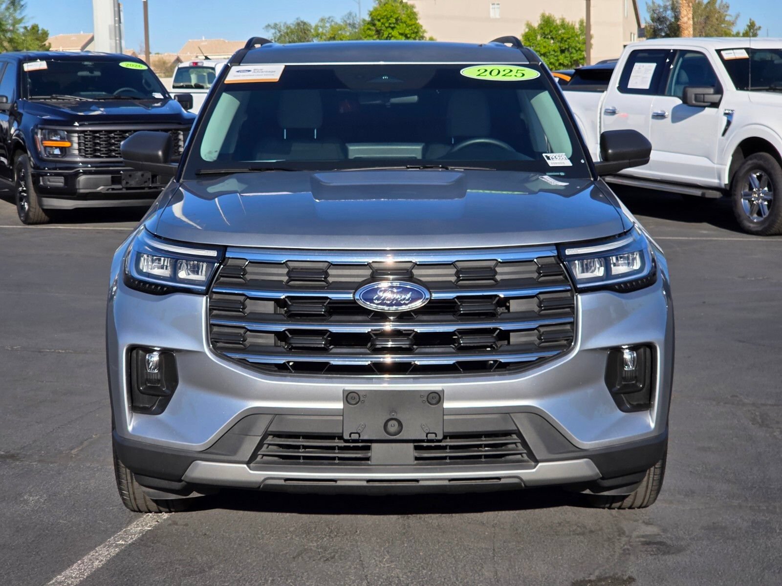 Certified 2025 Ford Explorer Active w/ Active Comfort Package AWD/4WD image 8
