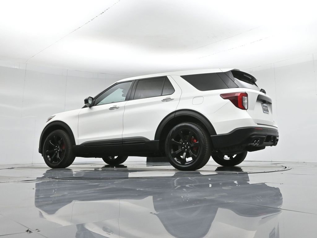Certified 2022 Ford Explorer ST w/ ST Street Pack image 53
