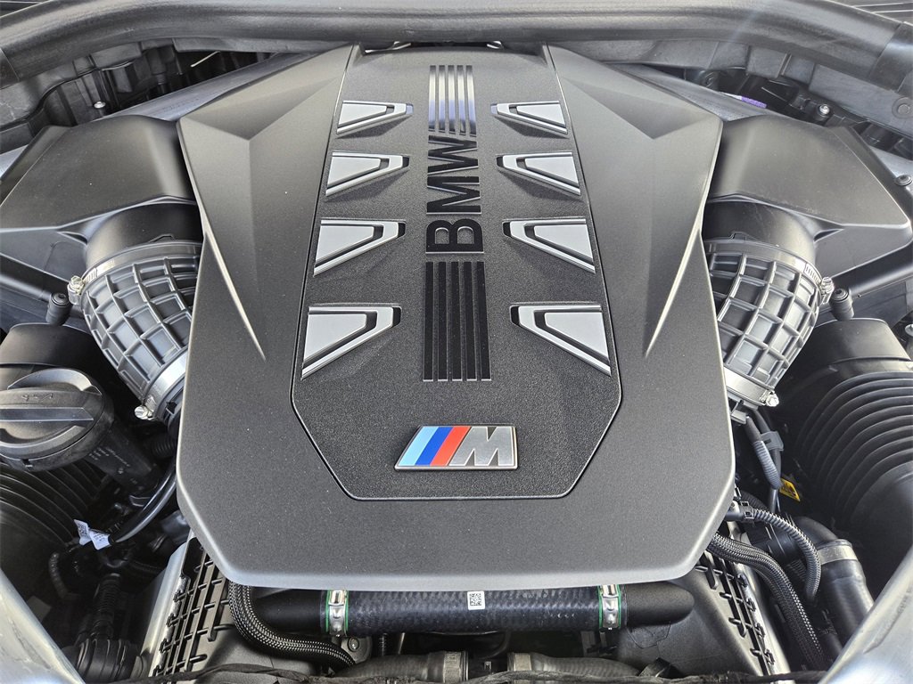 New 2026 BMW X6 M60i w/ Executive Package image 31